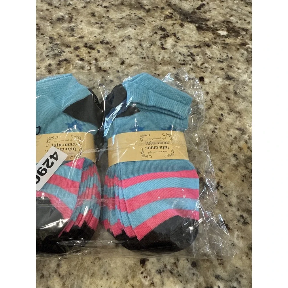 tutuanna Ankle Socks,‎ Pink with Pink  and Blue Stripes, 10 pairs. (4290)